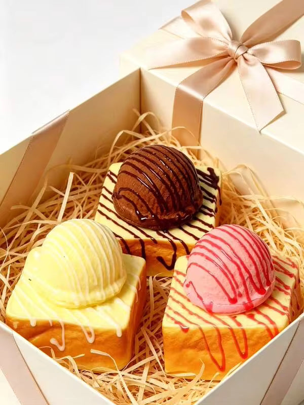New Realistic Slow Rebound Squishy Toy, Soft Bread And Ice Cream Shape, Effectively Relieve Stress, Suitable As A Delicate And Thoughtful Gift For Friends On Holidays And Birthdays